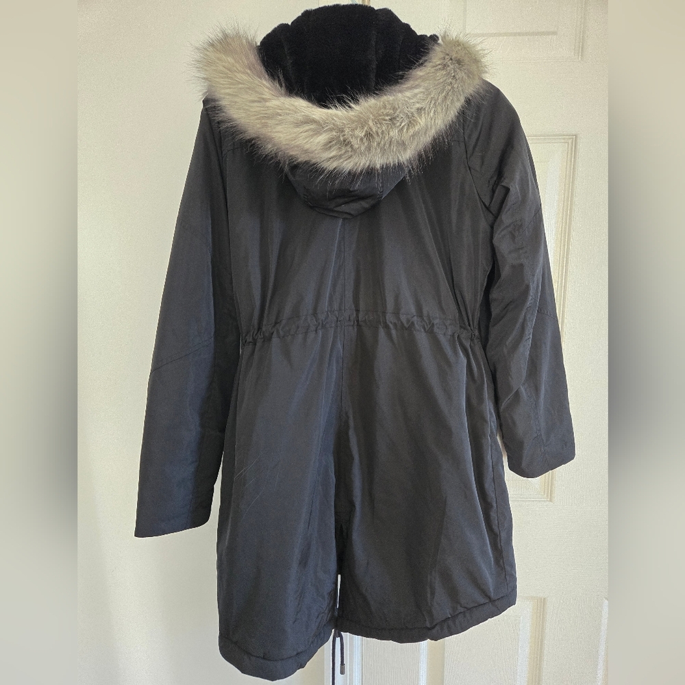 Mossimo Women's Black Parka Coat with Faux Fur Trim Size Small - Picture 5 of 8